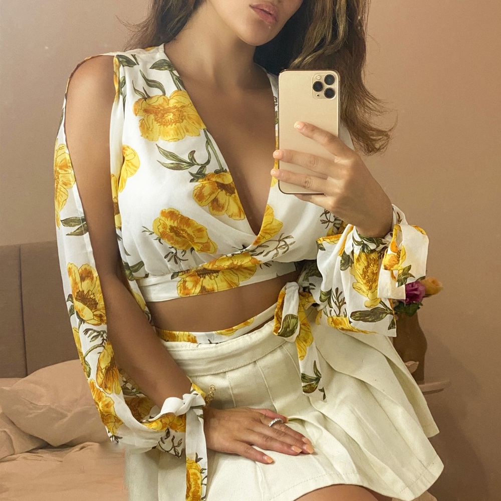 Floral tie up top